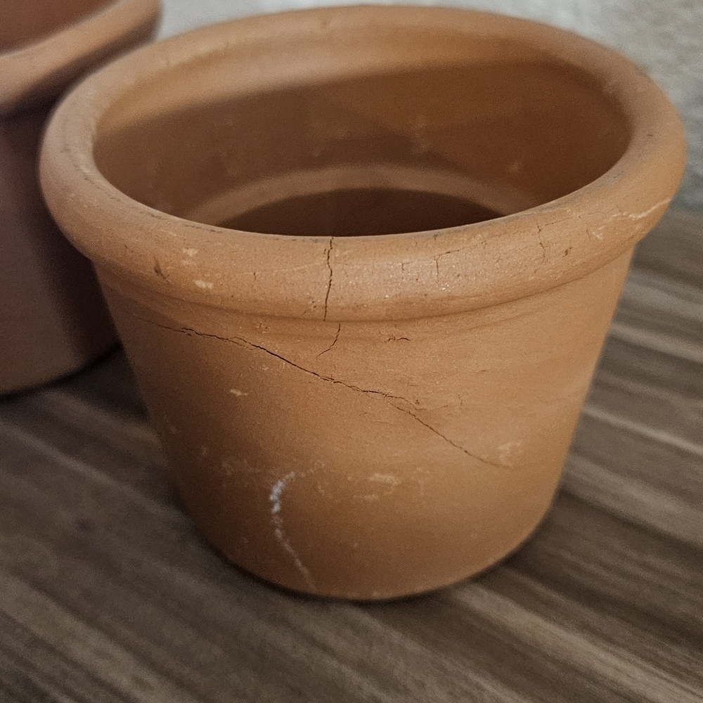 Set Of 4 Terra Cotta Pots - Picture 4 of 5